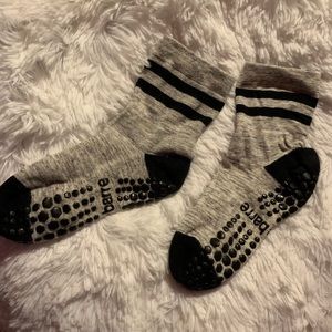 Tube sock barre socks
